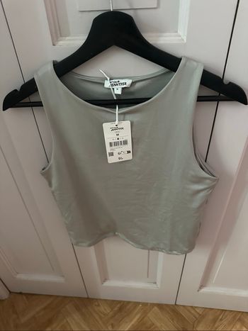 Débardeur court gris vert  pale neuf Jennyfer