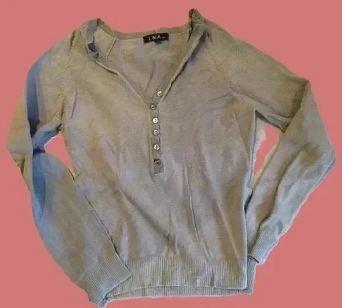 🌿 Pull léger femme LNA – Taille 36/38 – Coton kaki col boutonné