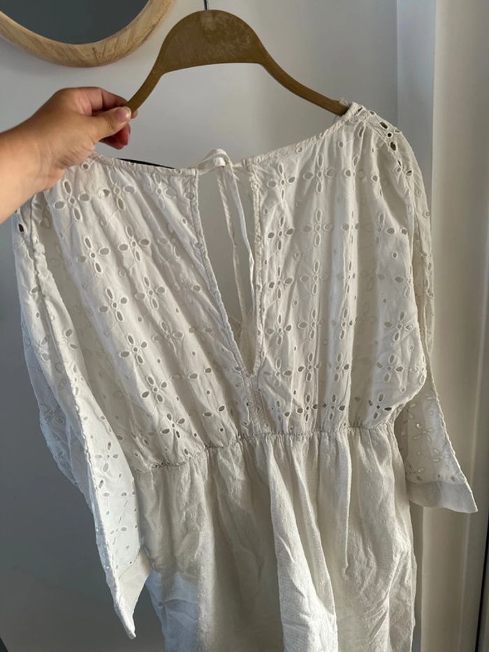 Robe Zara blanche brodée - Taille M - photo numéro 3