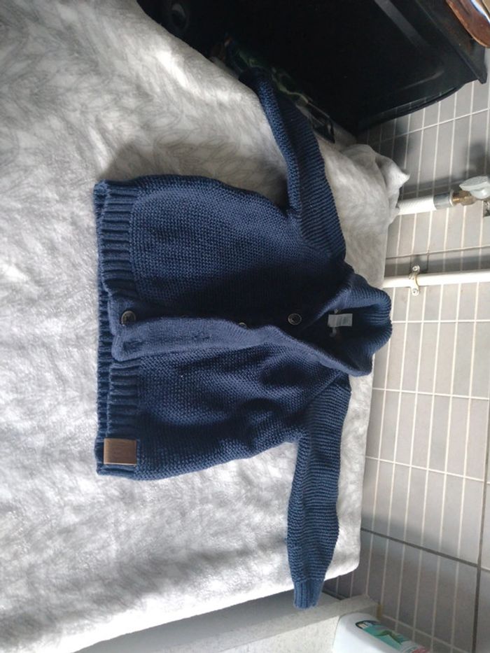 Lot de 2 gilets + 1 pantalon obaibi 12 mois