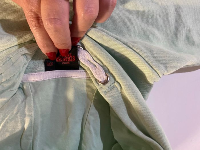 Sweet à capuche vert menthe taille xxs stranger things - photo numéro 4