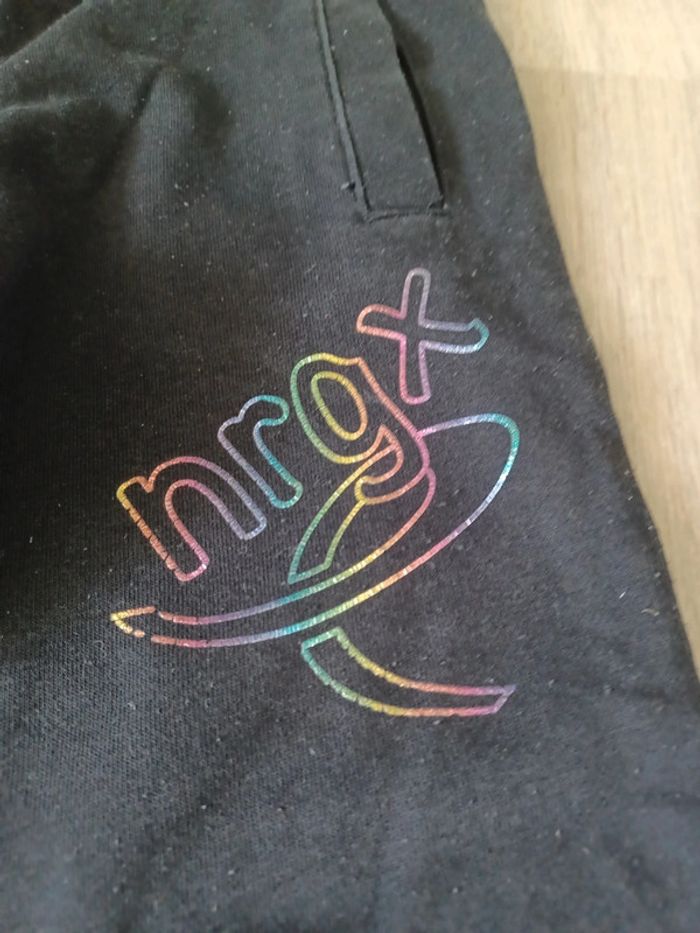 pantalon survêtement  - 2 articles à 1€ achetés = le 3ème à 1€ offert - photo numéro 2