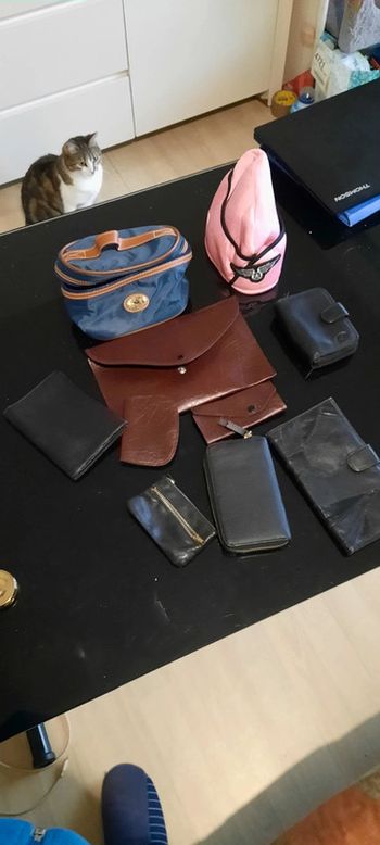 Lot pochettes diverses et portes monnaies