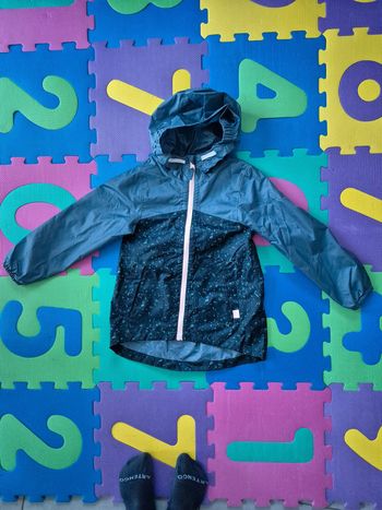 Veste imperméable Décathlon Queshua 5/6 ans