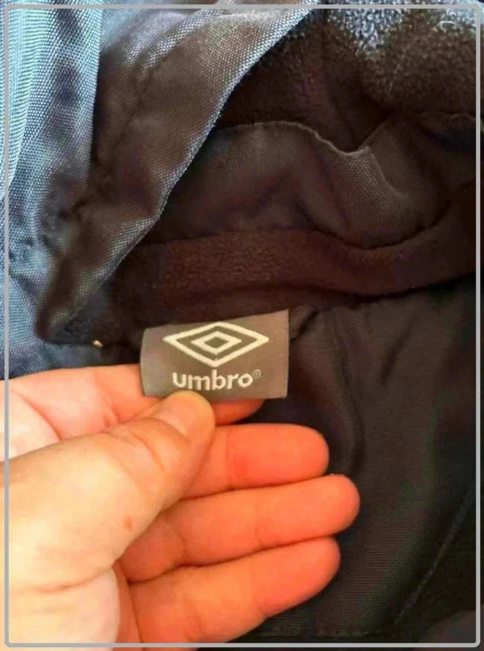 Tres  beau  manteau umbro taille 12-13ans - photo numéro 5