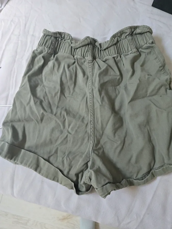 short kaki - photo numéro 2