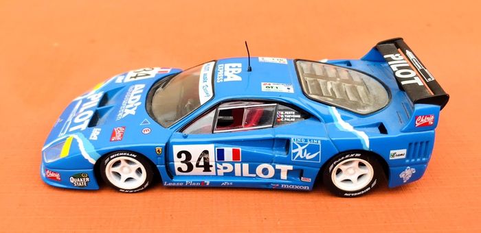 Voiture miniature Ferrari F40 Racing (2003) - photo numéro 7