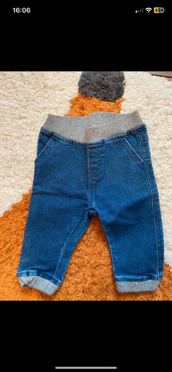Jean 6 mois
