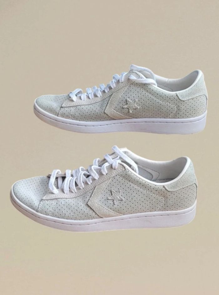 Converse Pointure 38,5 - photo numéro 3