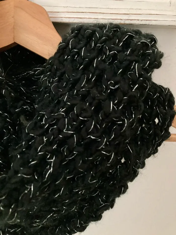 Tour de cou écharpe noire pailletté - photo numéro 2