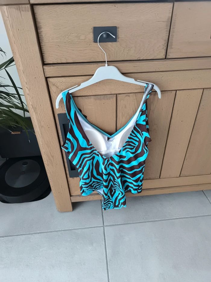 Maillot de bain bonnets préformés. neuf rouge taille 44 - photo numéro 2