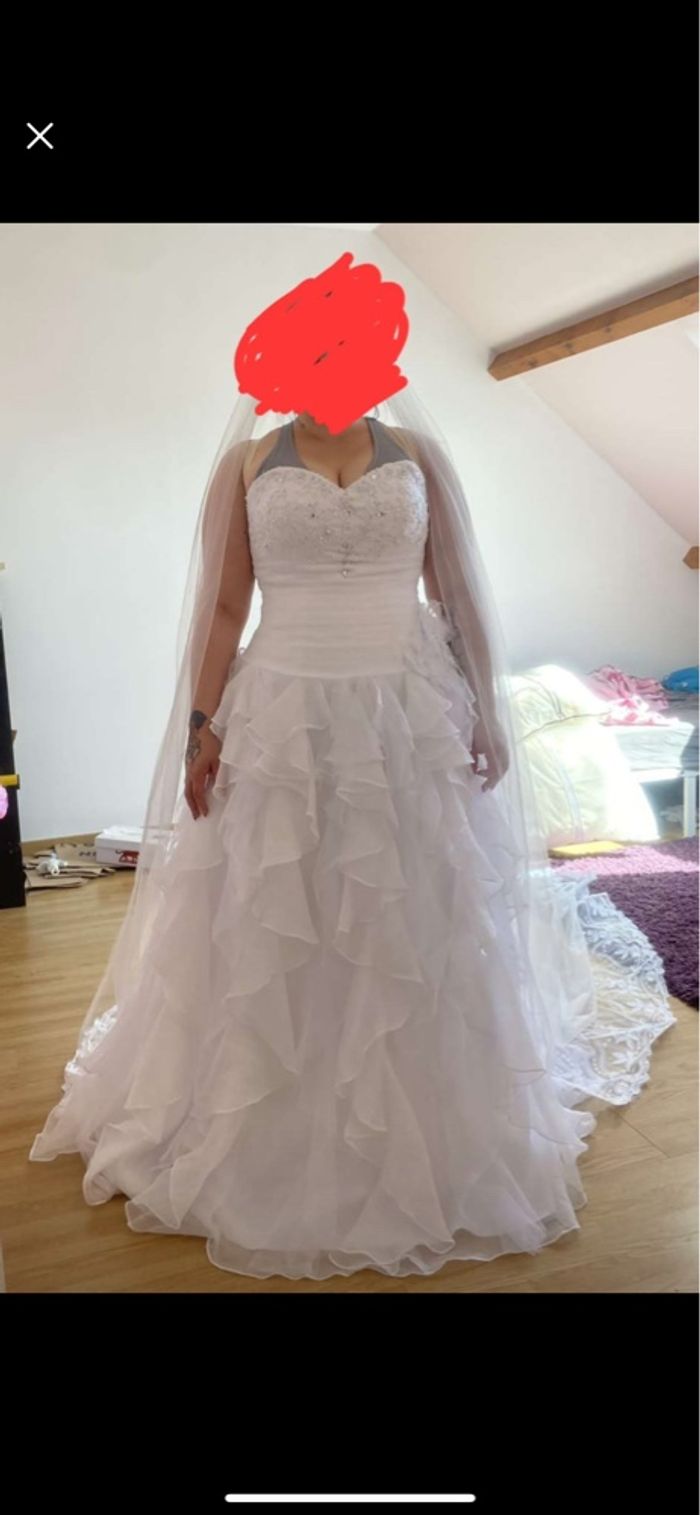 Robe de mariée bustier strass