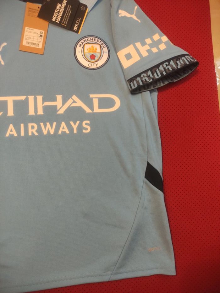 Maillot de foot Manchester City, Puma Authentique Officiel taille enfant 13/14 ans, Neuf - photo numéro 2