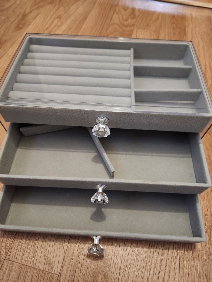 Boîte à Bijoux en Acrylique - photo numéro 4