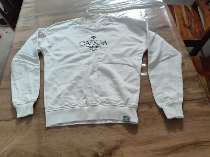 Pull Garcia Blanc Taille XS - Confort et style ! Prix mini !
