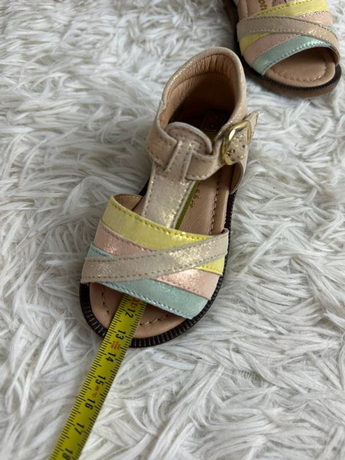 Paire de sandales Babybotte taille 21 - photo numéro 4