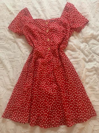 Robe à fleurs rouge