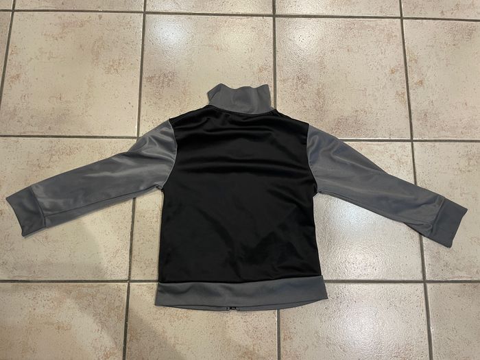 Veste fine zippé Spiderman 6ans - photo numéro 3