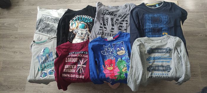 Lot de 27 t-shirts manches longues