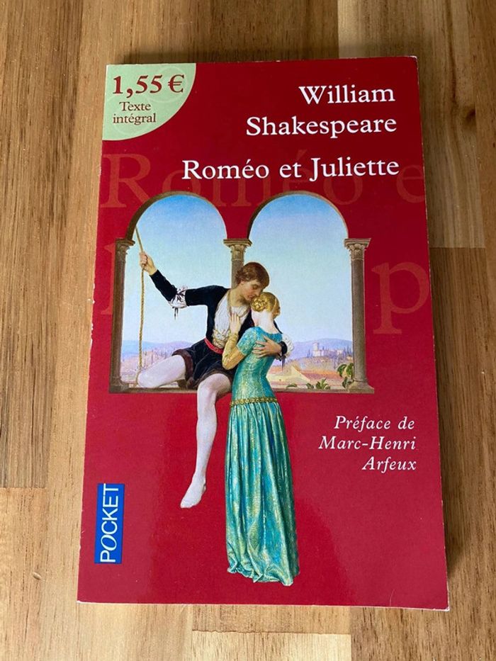Livre pocket Roméo et Juliette William shakespeare texte intégral