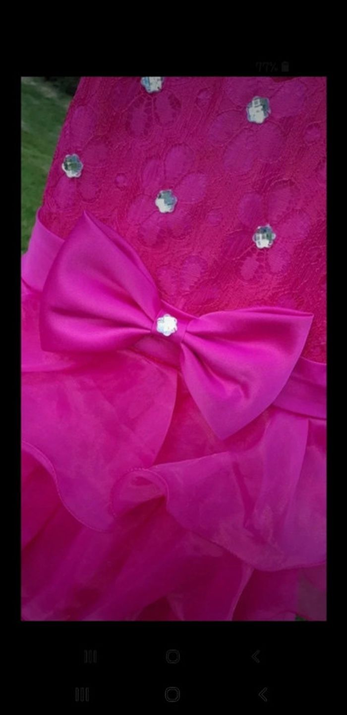 Magnifique robe de cérémonie sans manches - photo numéro 3