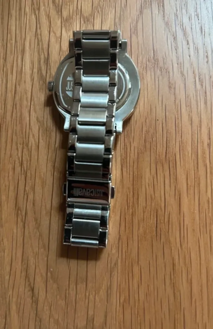 Montre argenté - photo numéro 3