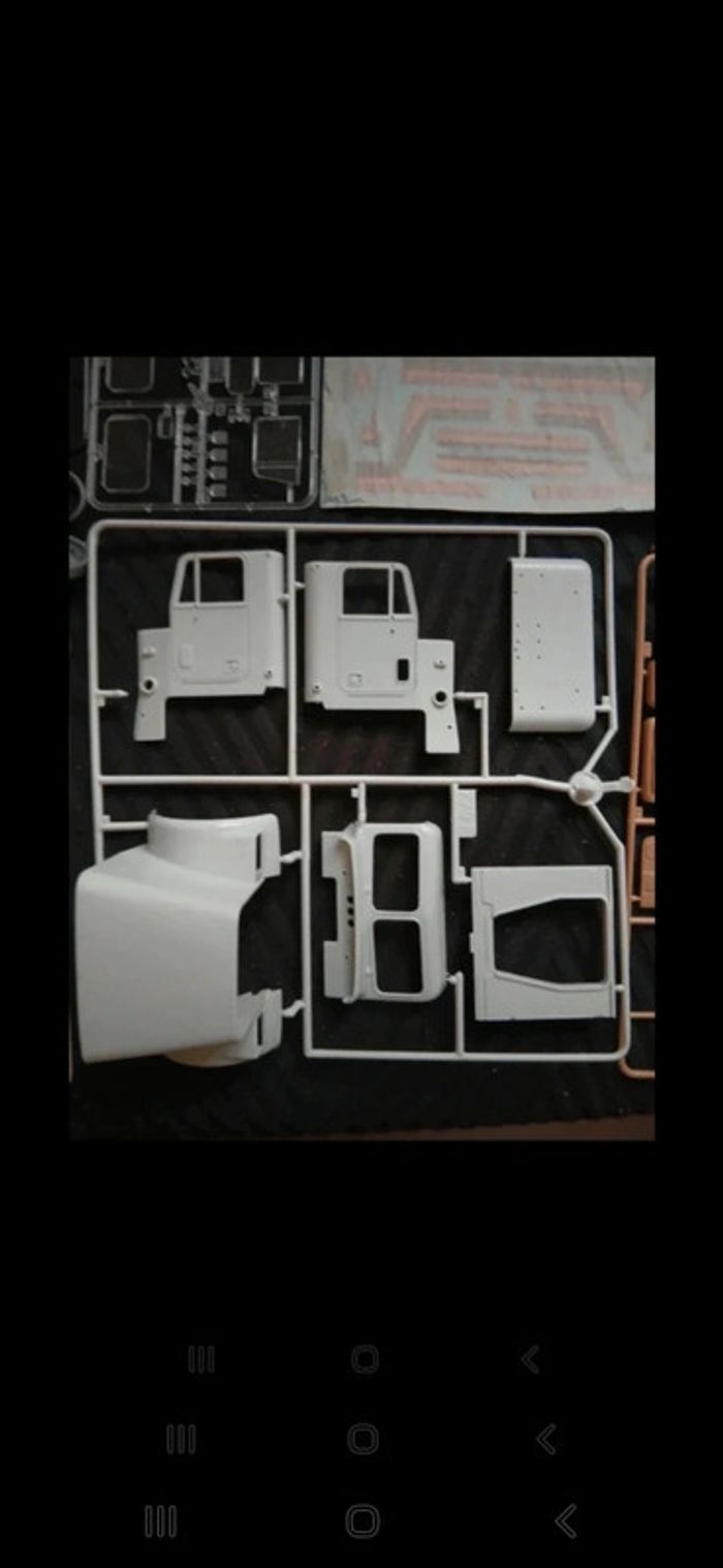 Italeri 779 Freightliner Daimler Benz - photo numéro 9