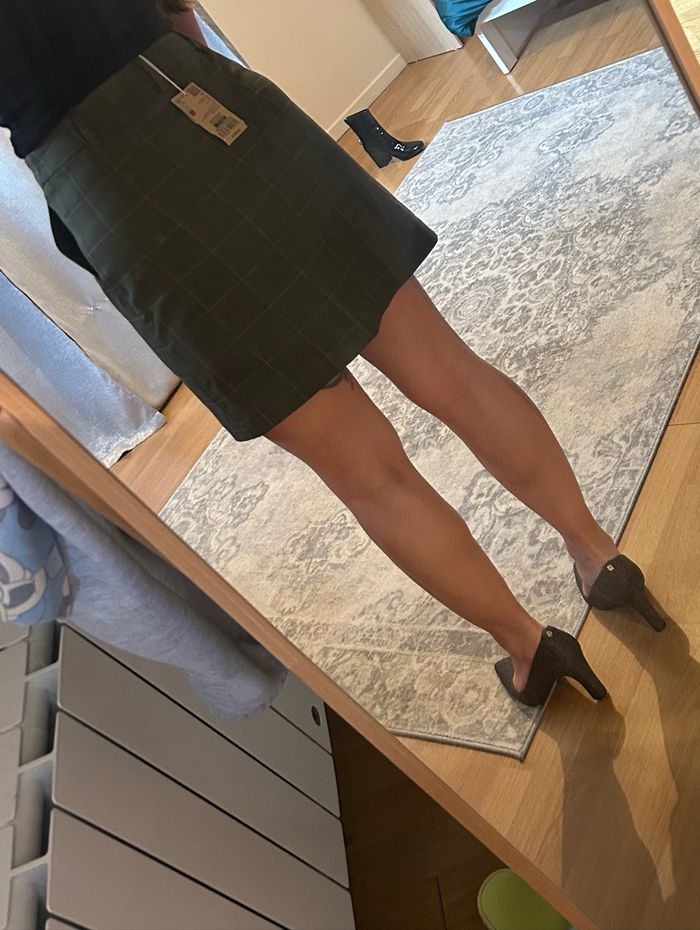 Jupe kaki - Neuf avec étiquette - photo numéro 2