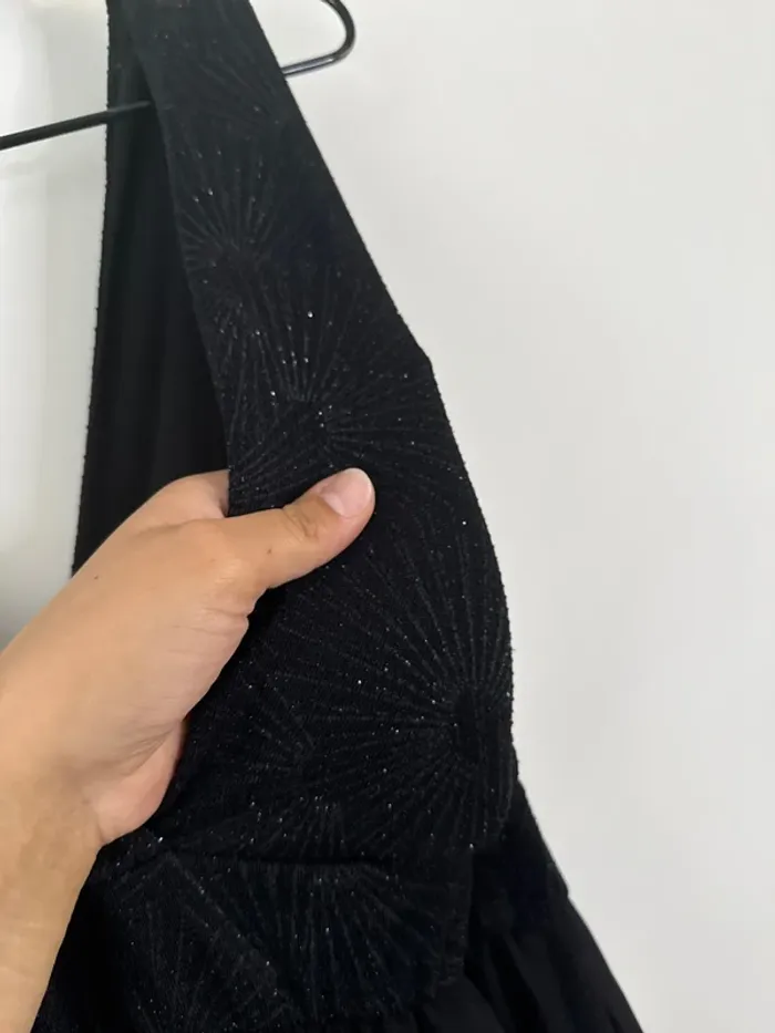 👗Maginifique robe noir légère - taille 40 - très bon état - photo numéro 5