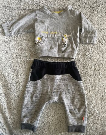 Ensemble pull et jogging 6 mois
