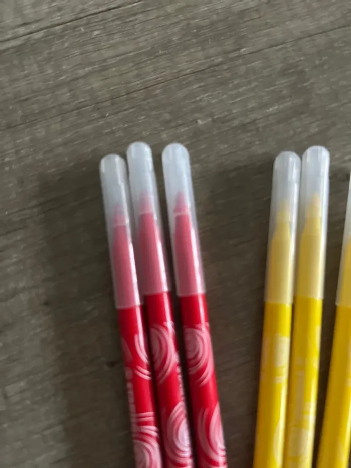 Lot feutres - photo numéro 2