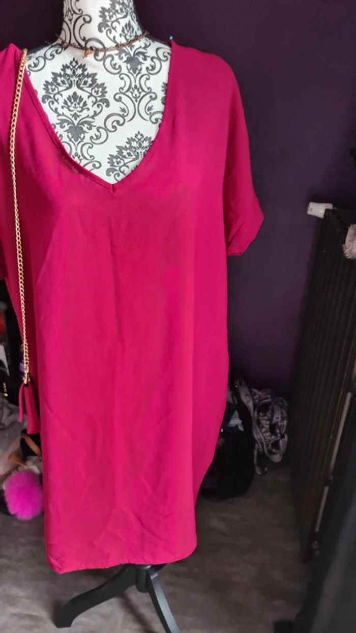 Robe bordeaux avec sa pochette - photo numéro 6