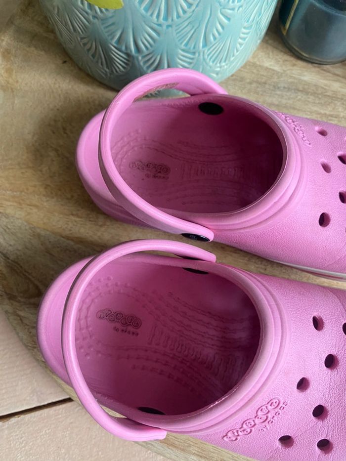 Crocs pointure 23 - photo numéro 4