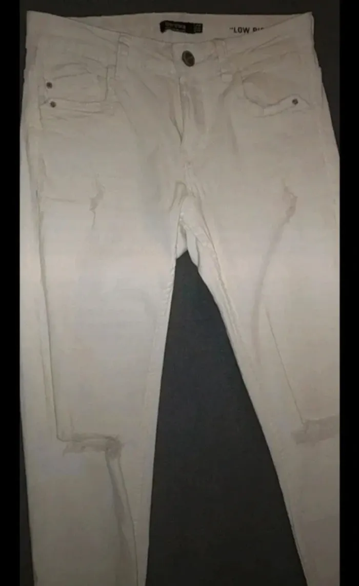 Jeans skinny blanc effet déchiré bershka taille s