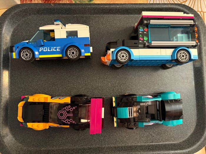 Lot lego city et mini figures - photo numéro 3