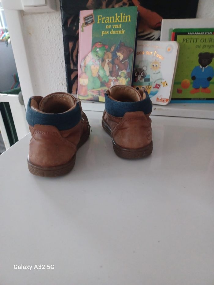 Chaussures montante garçon. - photo numéro 3