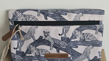 Pochette large pour sac à dos Cabaia Edition limitée Carole Spinelli