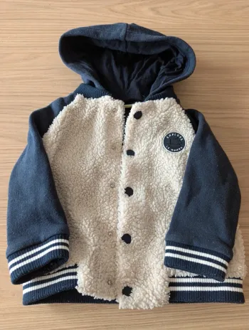 Gilet épais capuche 18 mois TAO