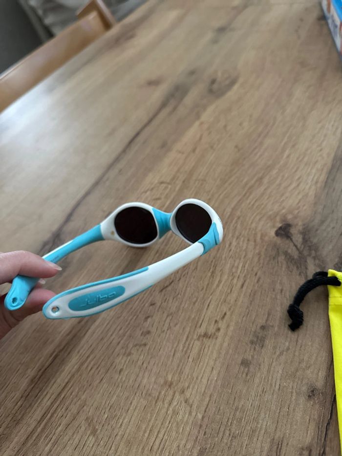 Lunettes de soleil - photo numéro 4