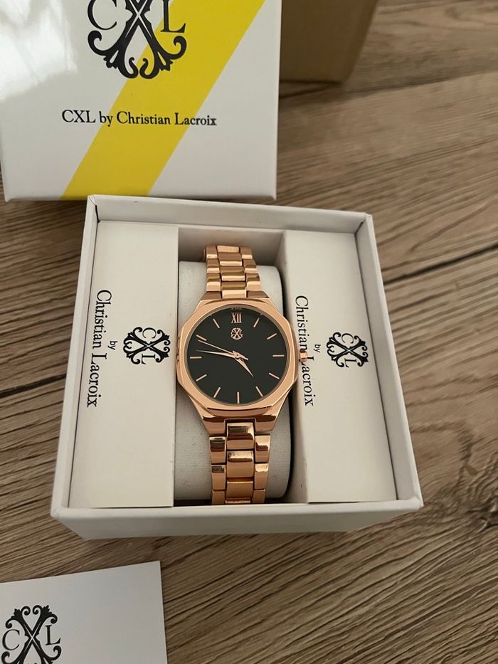 Montre femme - photo numéro 3