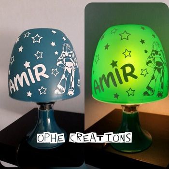 Lampe Buzz L'éclair personnalisable