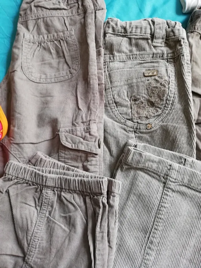 Lot de vêtements fille 4 ans - photo numéro 4