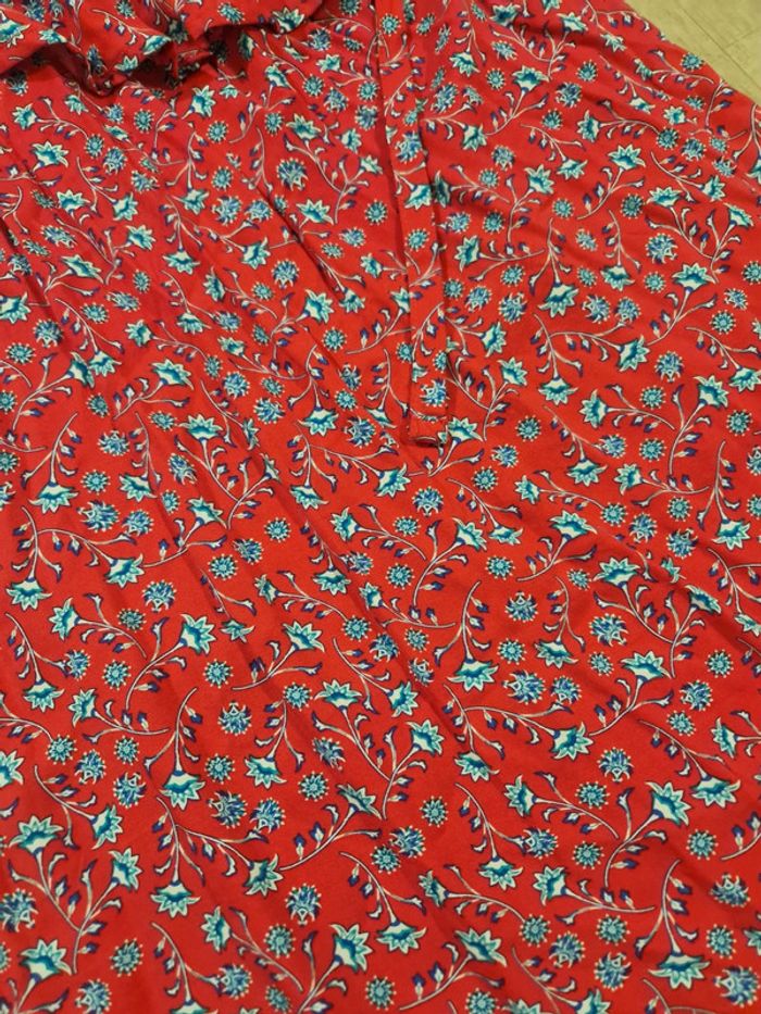 Robe fleurie - photo numéro 2