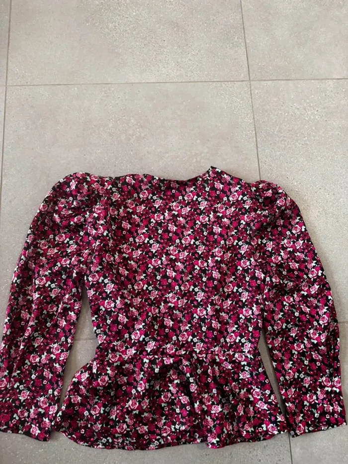 Haut multicolore Kiabi taille M, très bon état - photo numéro 3