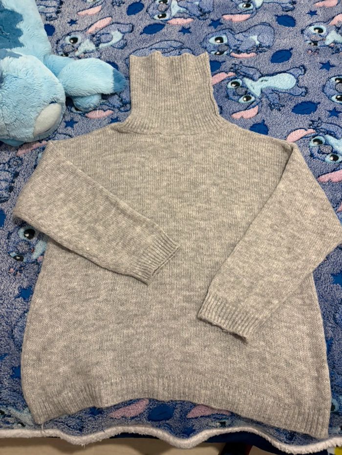 Pull gris