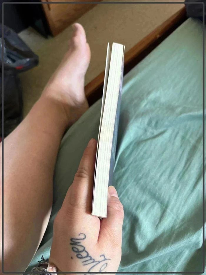 Livre à deux pas de toi de Thais L - photo numéro 3