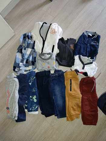 Lots 13 vêtements garçons 9 mois