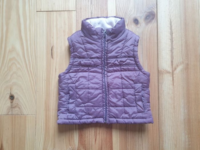 Doudoune sans manches violette 2 ans