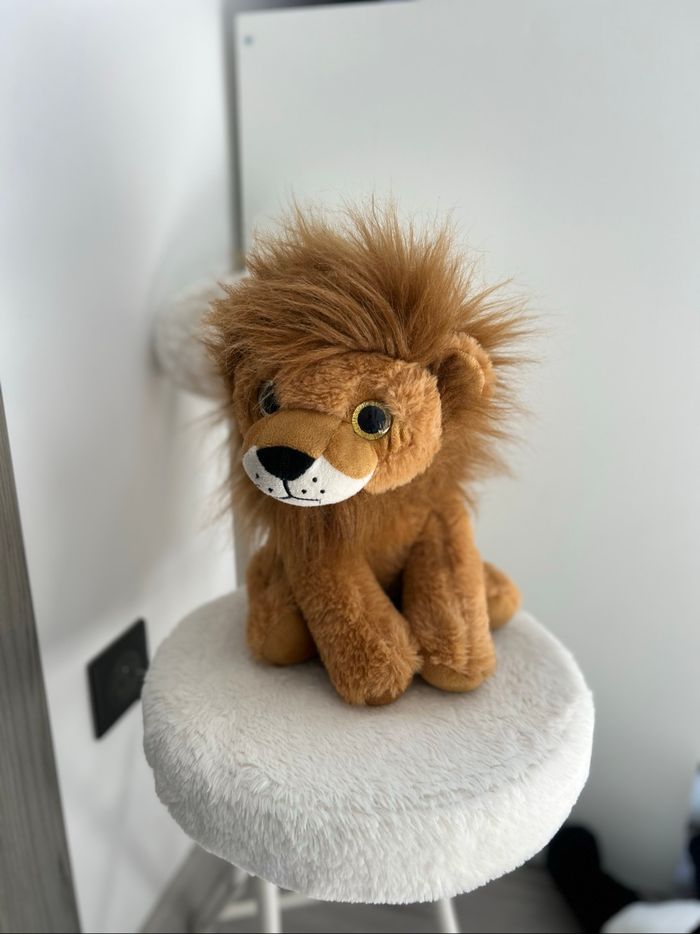 Peluche lion