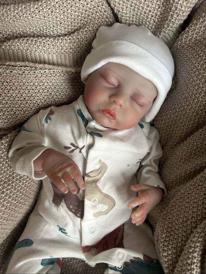 Bébé reborn - photo numéro 2